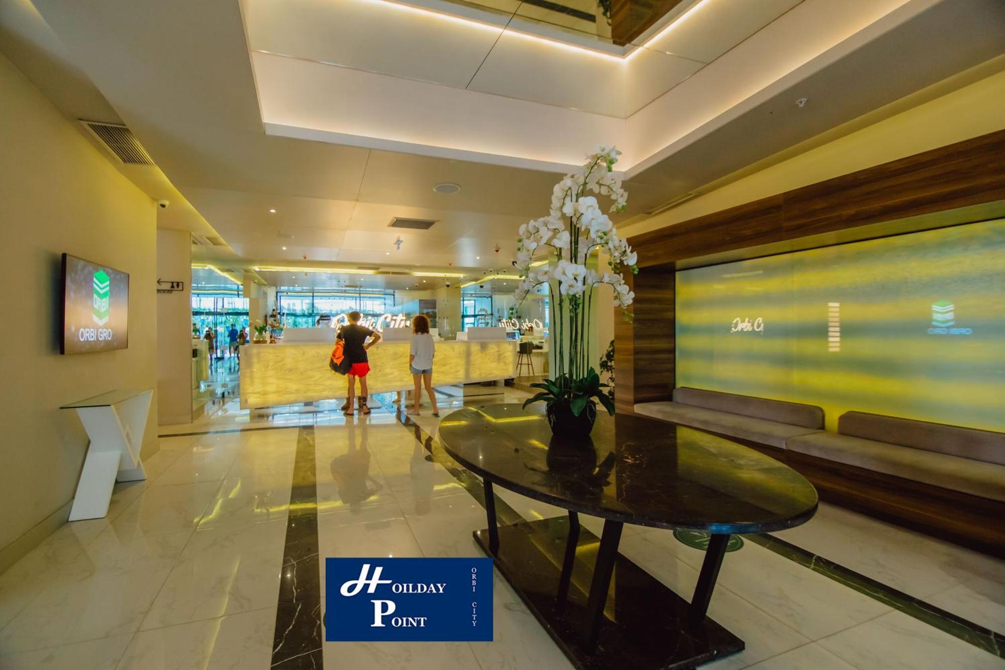 Holiday Point Orbi City Batumi Exterior foto